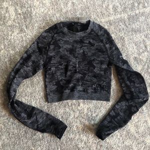 Gymshark Camo Crop Black SzS